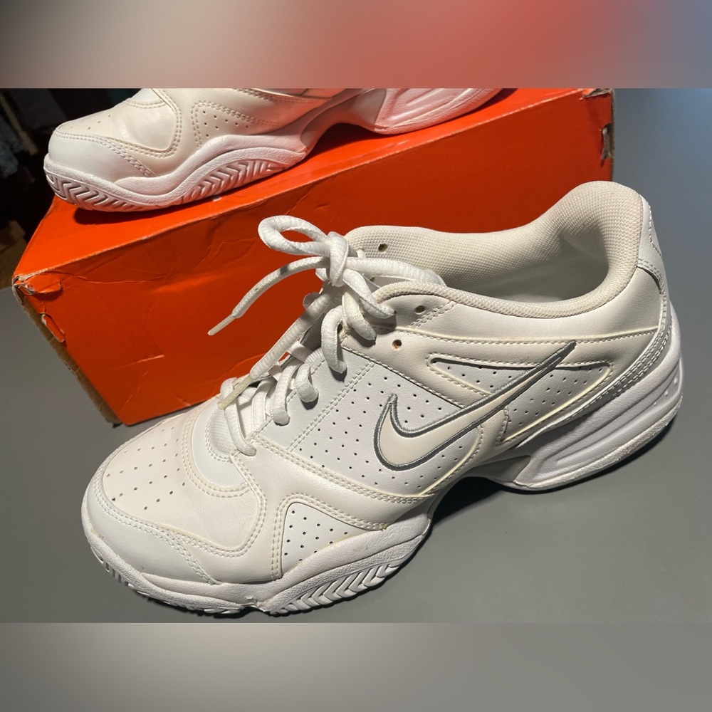 NIKE CITY COURT
